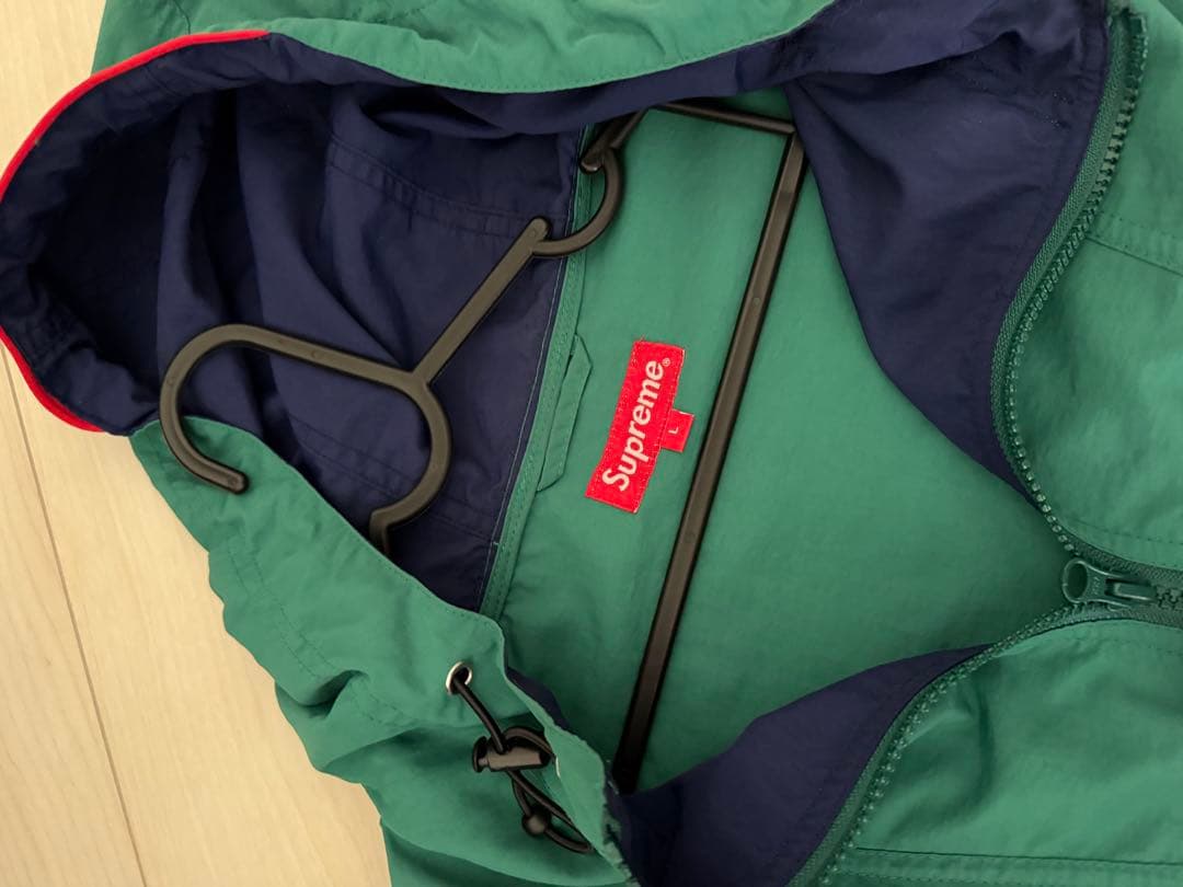 Supreme ナイロンジャケット フード付き - メルカリ