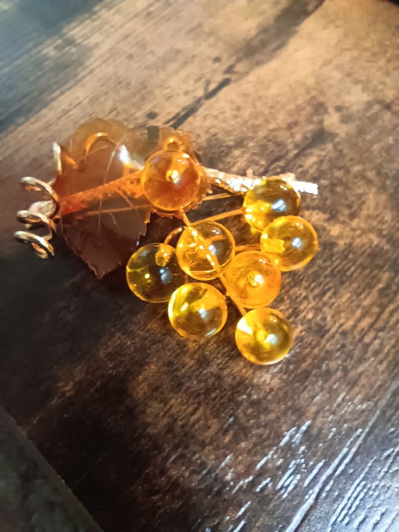本鼈甲オレンジ色の葉とビーズのブローチ 本べっ甲 ブローチ」の人気商品一覧 | 安い商品を通販サイトから探す
