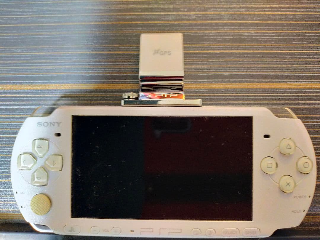 PSP 本体&ソフト4本&映画1本　画面接続ケーブル　メモリ数個　GPSアダプタ PSP」の映像をHDMI出力できるコンバーターが12月1日より発売決定