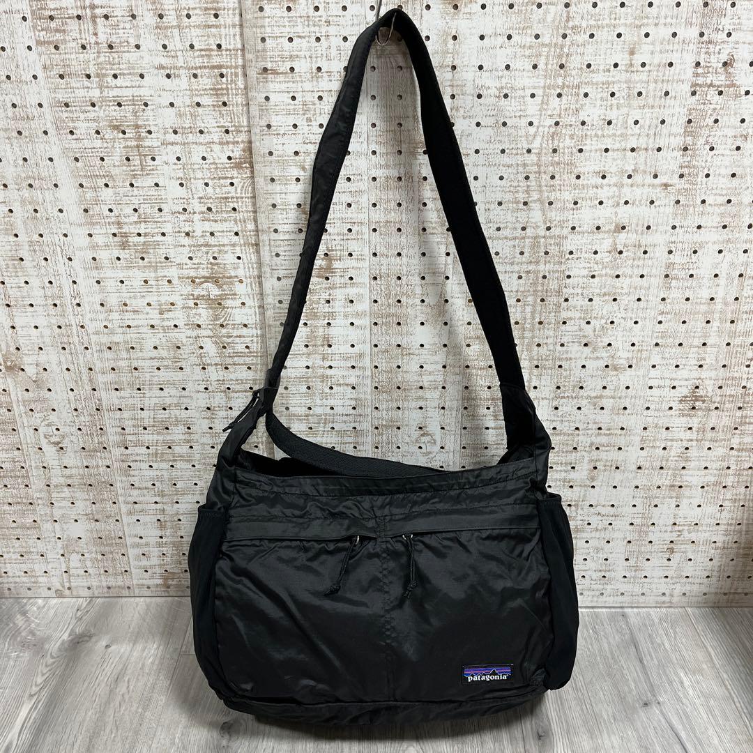 パタゴニア ライトウェイトトラベルクーリエ ショルダーバッグ - メルカリ