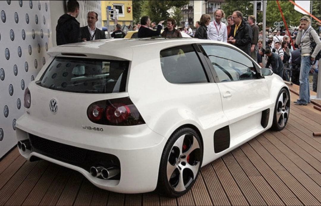 OTTO VW GOLF V GTI W12-650 1/18 新品 - メルカリ