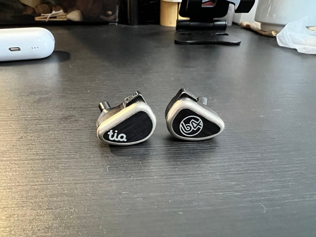 イヤホン 64audio Tia Trio 64 Audio tia Trió™ Review — Headfonics