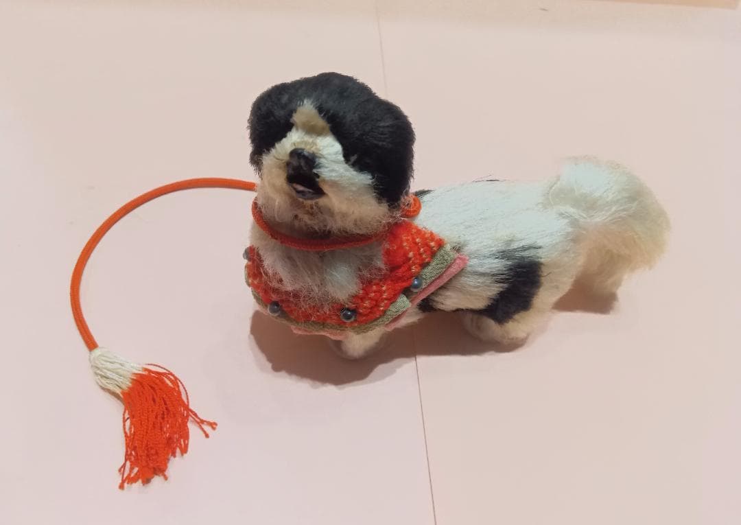 《希少・明治大正の雛人形》　《狆引き官女》