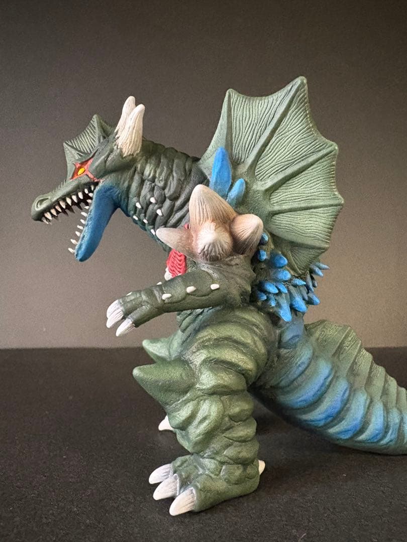 ウルトラ怪獣ソフビ ガイリュウガ リペイント完成品 - メルカリ