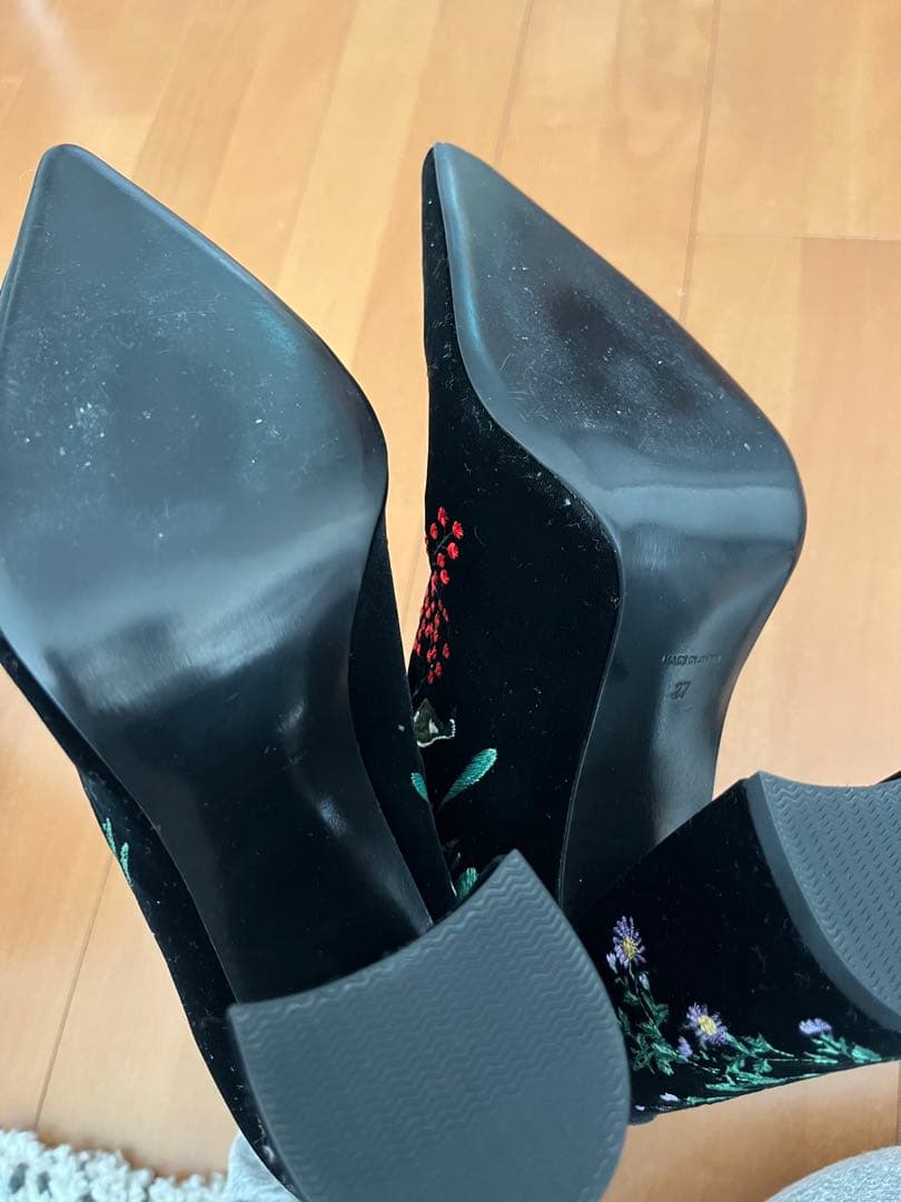 mamekurogouchi /2018-2019AW/ 刺繍ベルベットブーツ