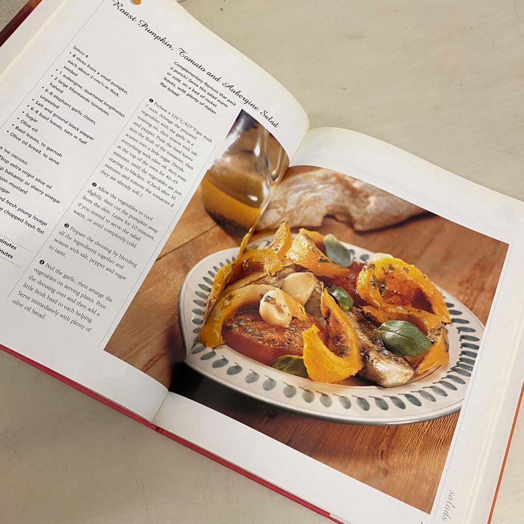 The Pumpkin and Squash Cook Book 洋書