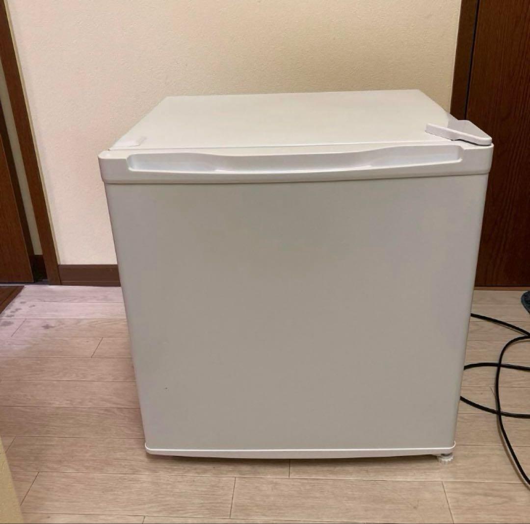 【美品】MAXZEN 1ドア冷蔵庫 Amazon | MAXZEN 冷蔵庫 46L コンパクト 大容量 右開き 1ドア 47cm