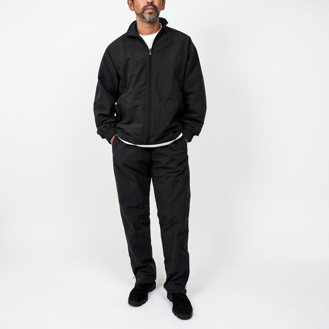 希少ブラック】OVY ジップアップナイロンジャケット - メルカリ