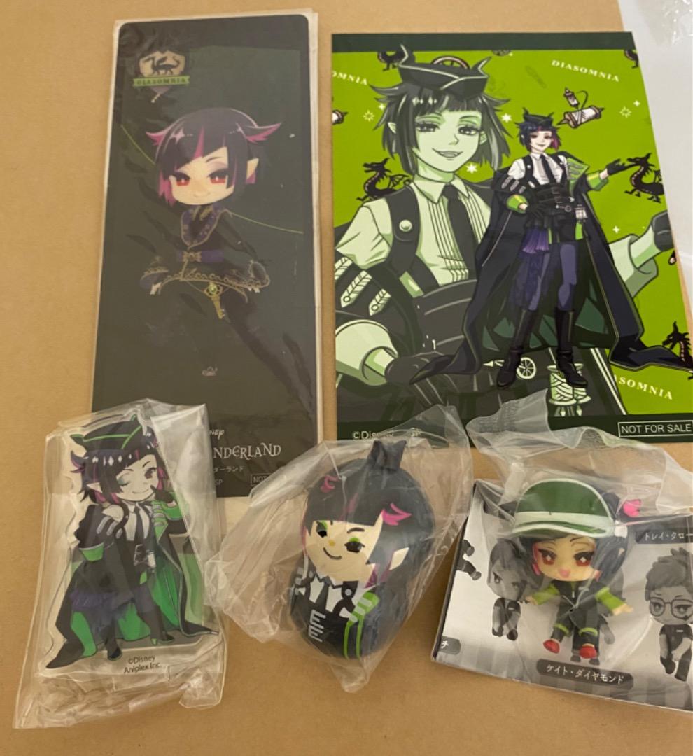 ツイステ】リリア・ヴァンルージュ グッズセット - メルカリ