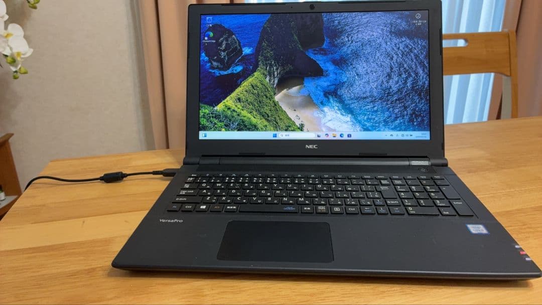 Windowsノート本体 NEC PC-VJT25FZG5 Core i5-7200 8GB SSD128 ノートパソコン NEC PC-VKT16GZG5 Core i5 8265U 1.6GHz/8GB/128GB(SSD