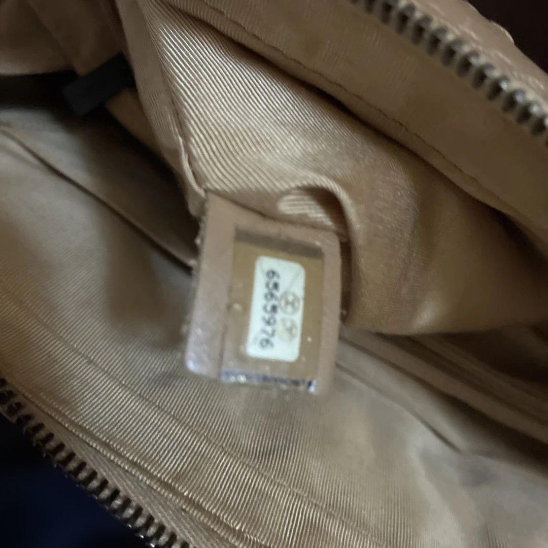 Chanel ベージュ キルティング ハンドバッグ - メルカリ