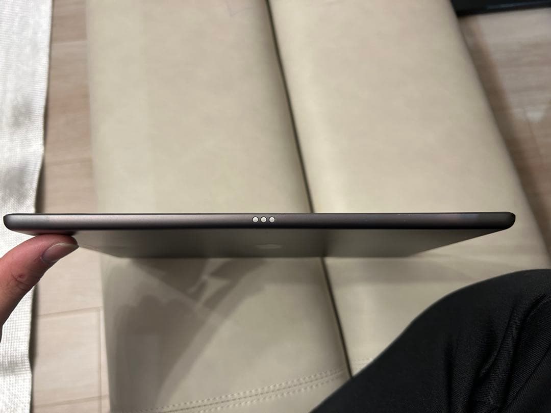 《格安》iPad 32GB スペースグレー 8世代（ジャンク）カバー付き