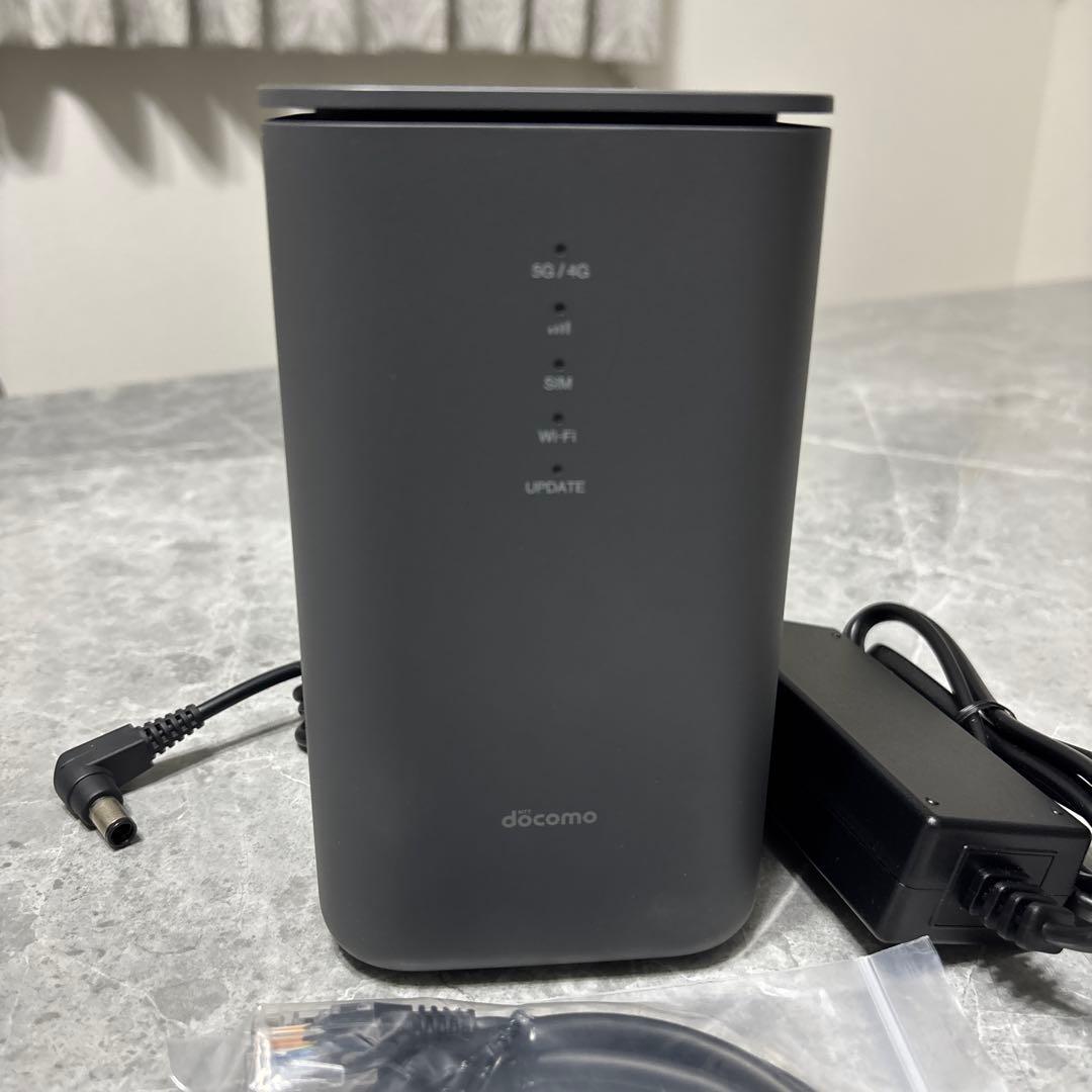 NTT docomo HR02 ダークグレー 5G - メルカリ