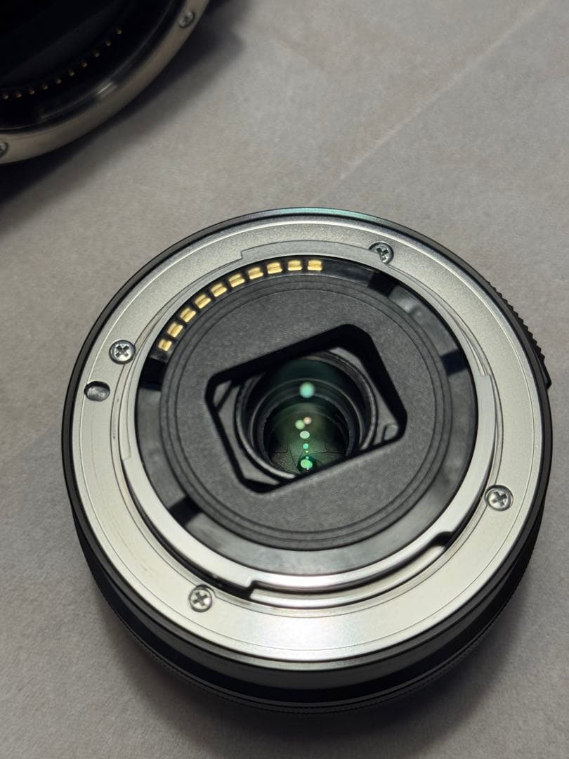 SONY α6400 ダブルズームレンズキット 美品 シャッター8284回 - メルカリ