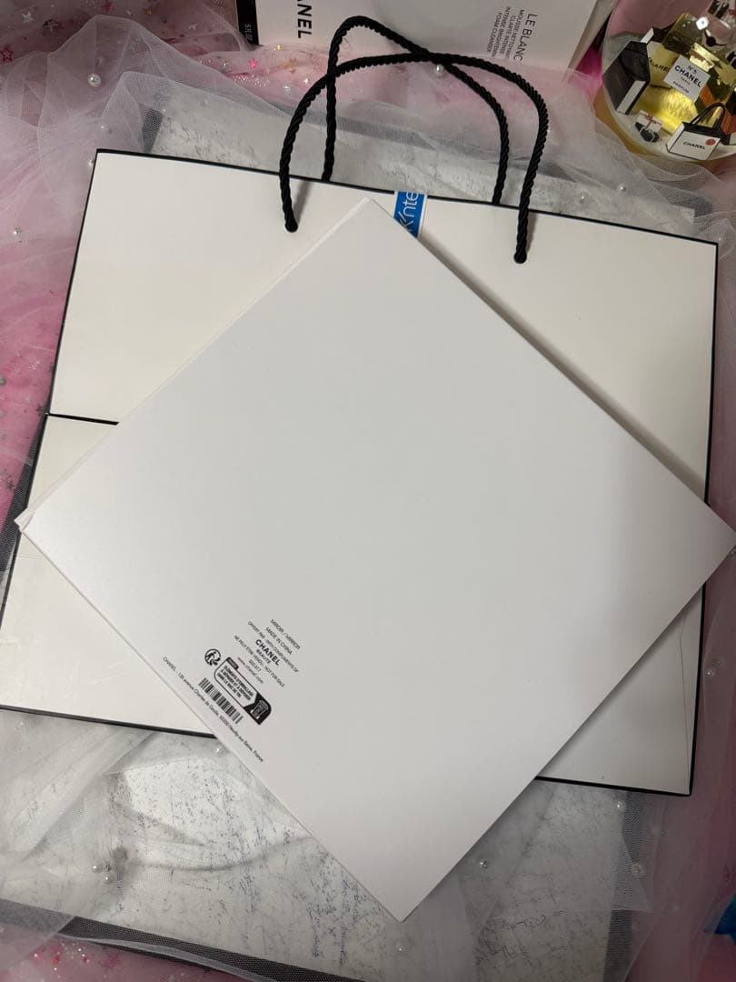 シャネル CHANEL ゴ―ルドスタンドミラー海外限定