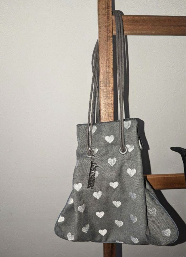 Charmantsac ハート エンブロイダリー巾着バッグ 限定完売品 - メルカリ