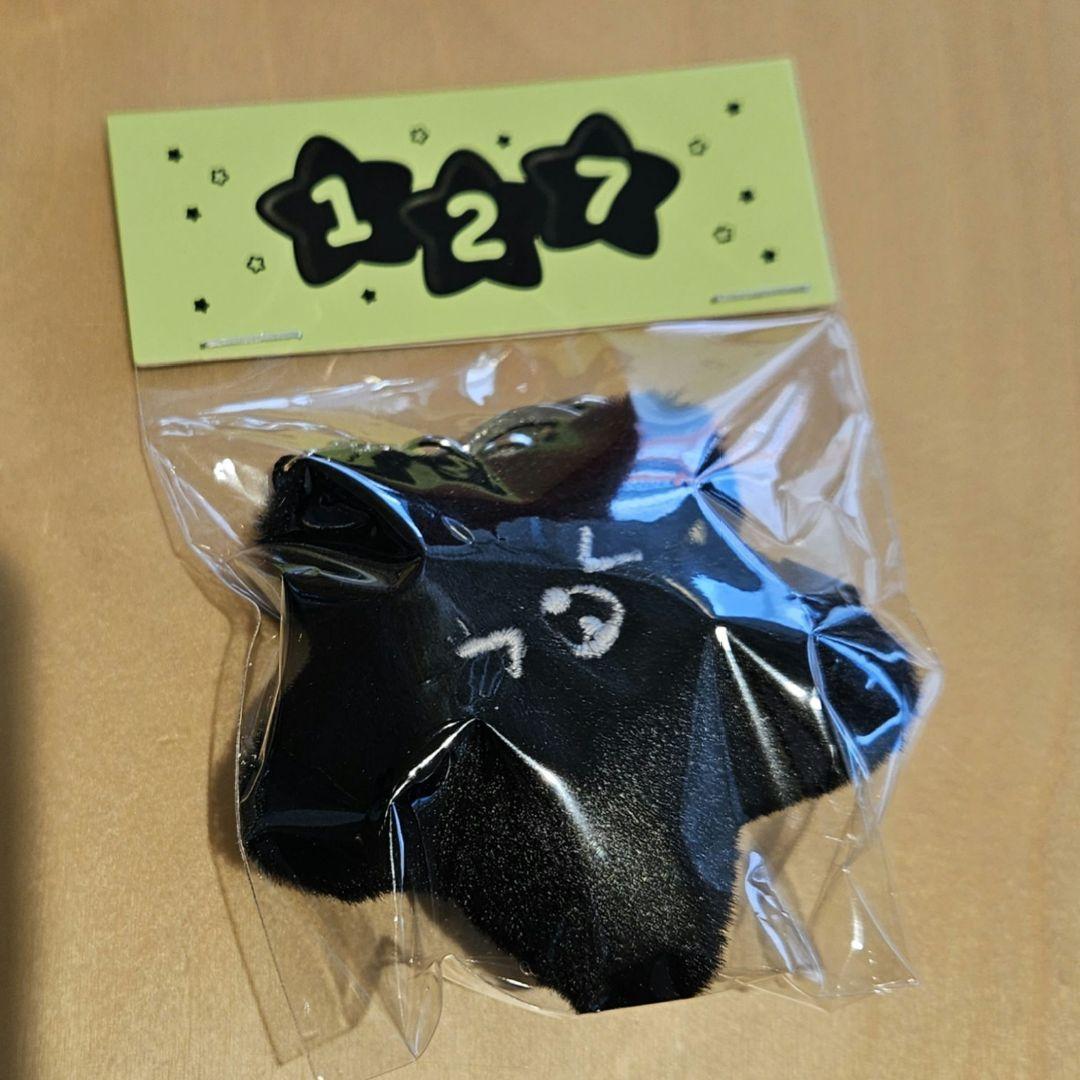 韓国 nct 127 ヒトデ キーリング ヘチャン momentum unity - メルカリ