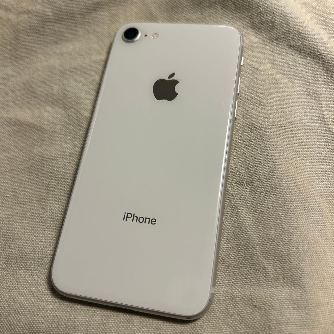 Apple iPhone 8 ホワイト 本体 - メルカリ