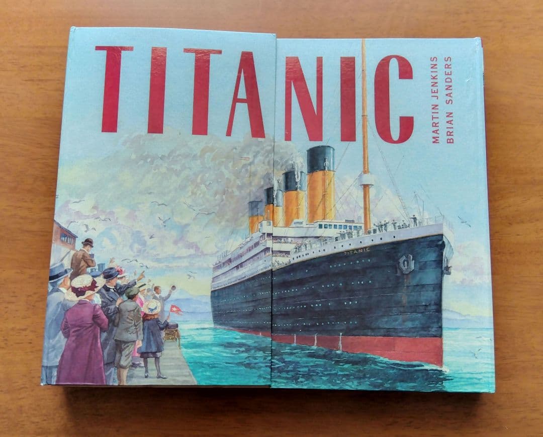 飛び出す絵本【タイタニック】POP-UP TITANIC（洋書） - メルカリ
