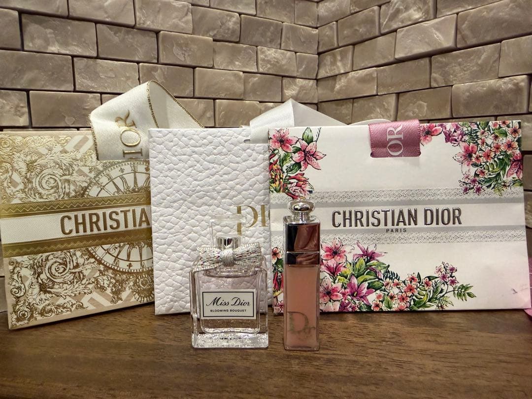 ディオール ミニチュア ギフトセット - メルカリ