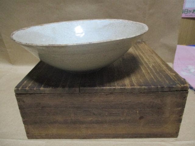 中国　南宋　鳳凰文唐草文青白磁鉢　古箱付き　I31-1 青白磁刻花牡丹唐子文鉢 景徳鎮窯 文化遺産オンライン