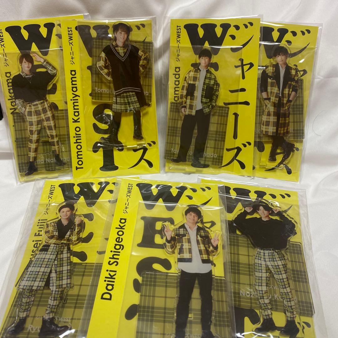 WEST.微笑み一つ咲かせましょう衣装アクスタ - メルカリ