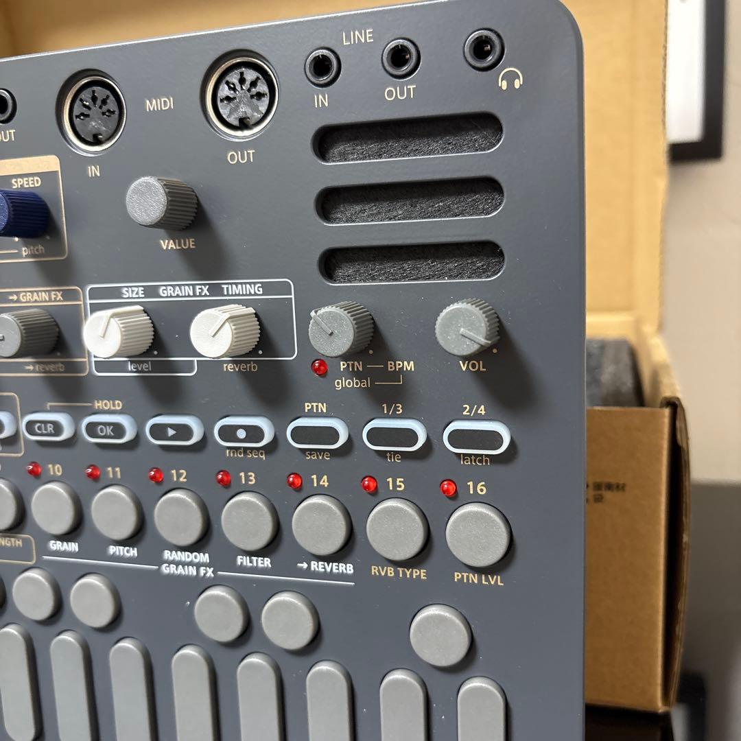 ほぼ未使用】 SONICWARE LIVEN Evoke シンセサイザー