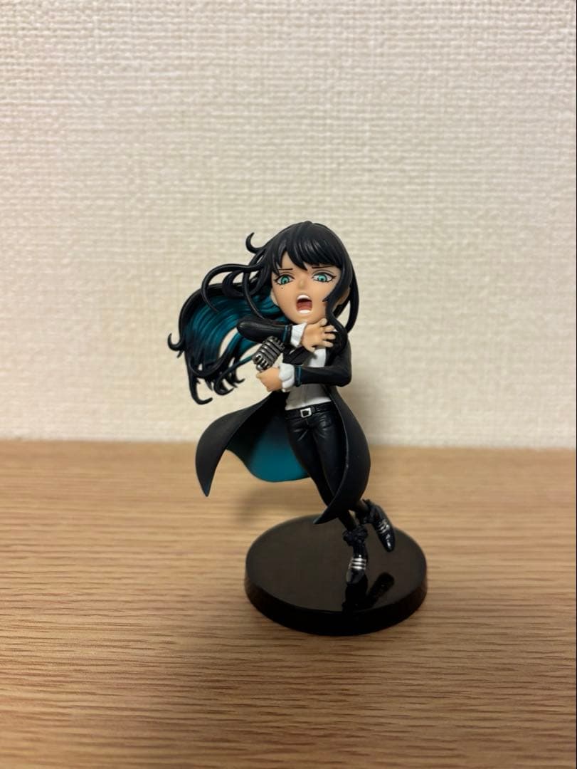 Ado x Oda ワールドコレクタブルフィギュア - メルカリ