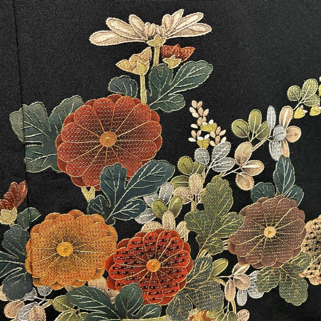D95 黒留袖 総刺繍 汕頭・蘇州・相良刺繍 やまと誂製 正絹 着物 袷 極