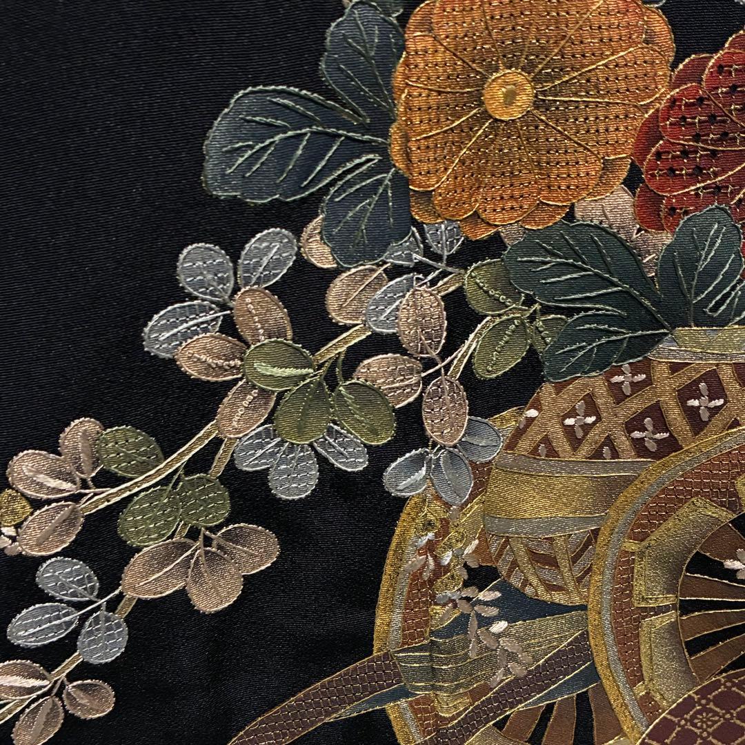 D95 黒留袖 総刺繍 汕頭・蘇州・相良刺繍 やまと誂製 正絹 着物 袷 極