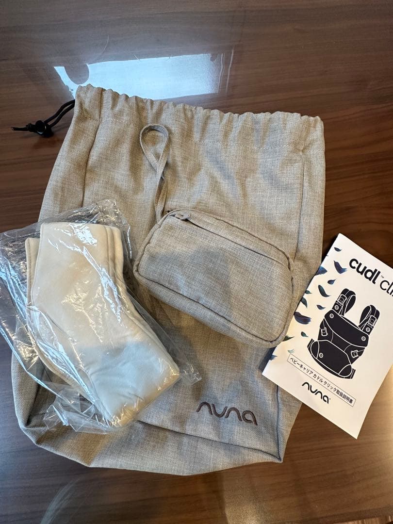 nuna LIBERTY 抱っこ紐 グレー 花柄 - メルカリ