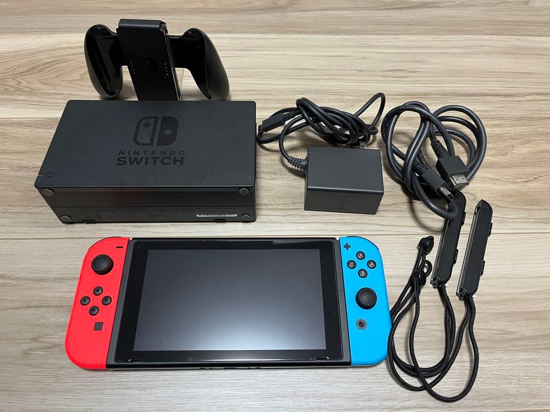 美品】Nintendo Switch 本体 赤/青 Joy-Con付き - メルカリ