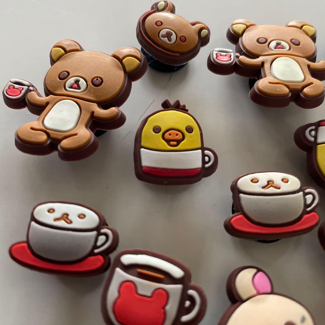 リラックマ クロックス ジビッツ 12個 - メルカリ