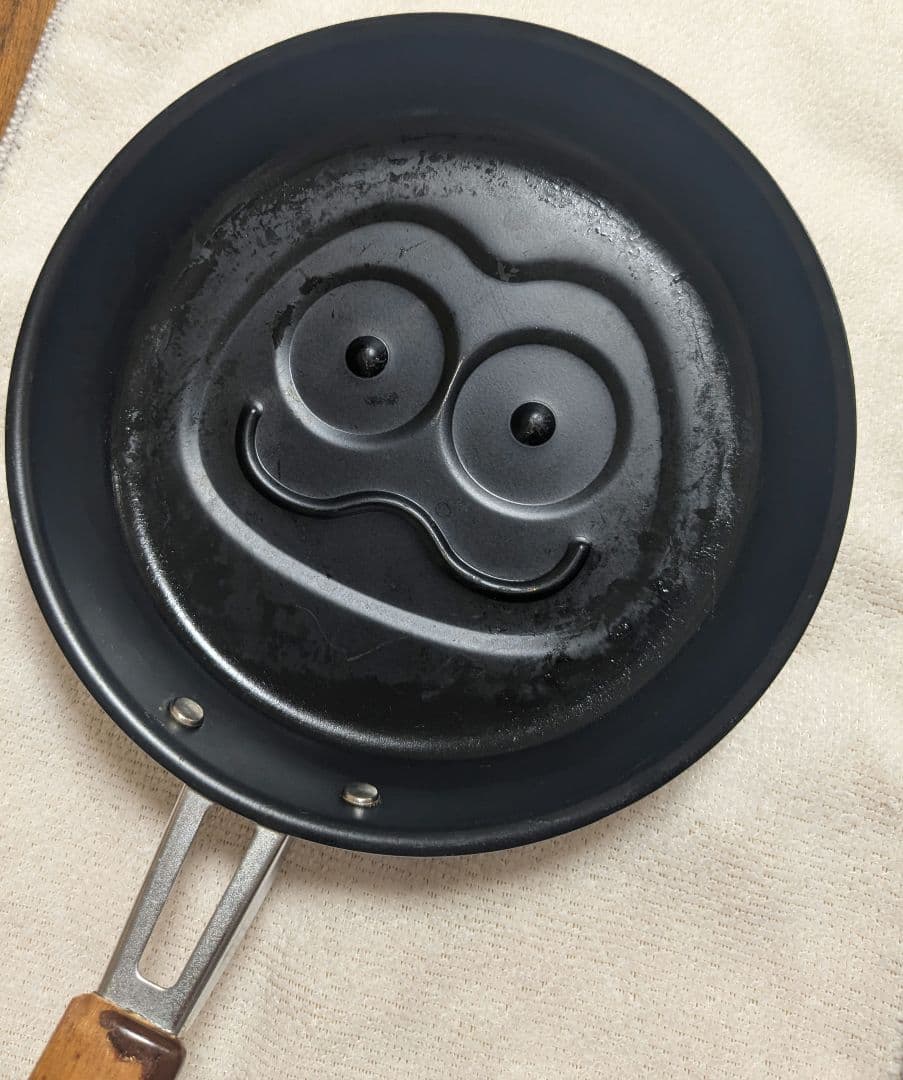 生産終了 バムとケロ フライパン - メルカリ