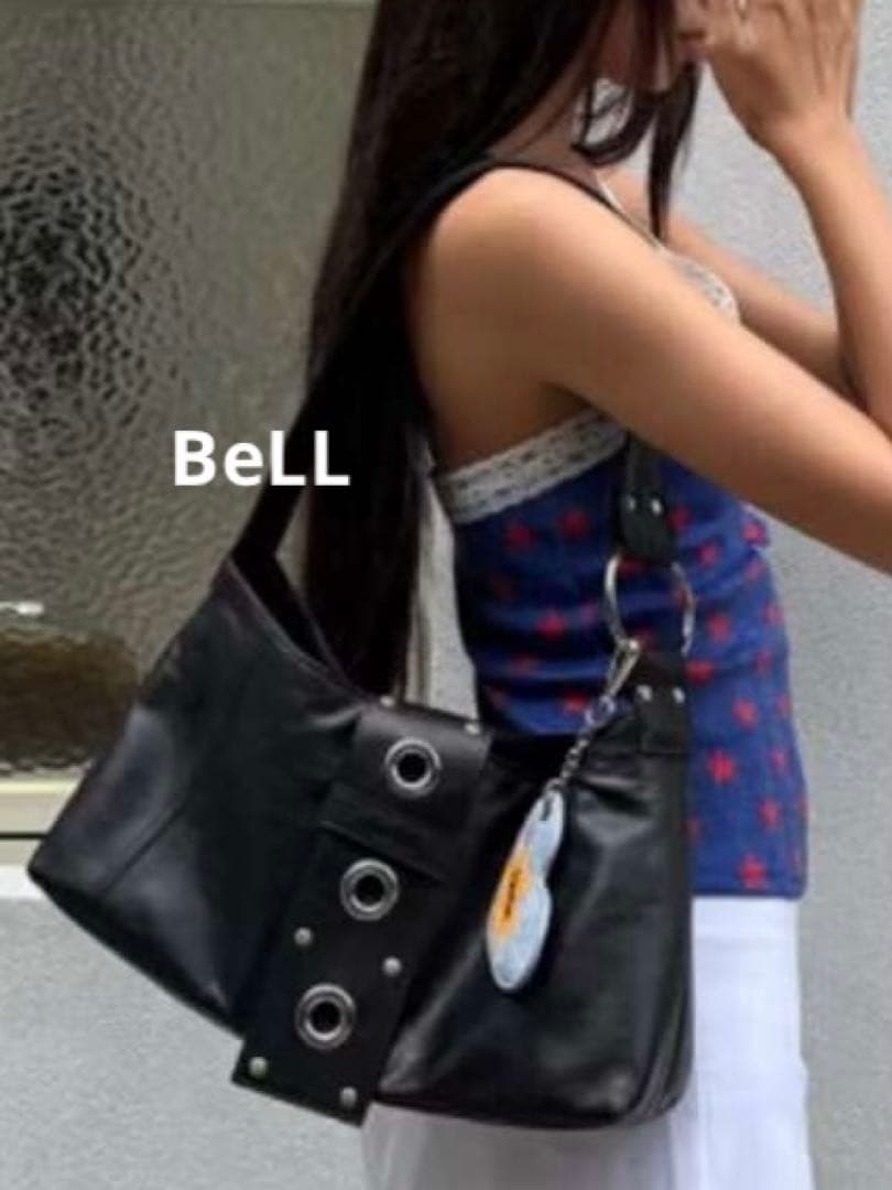 hieta レザー ショルダーバッグ ブラック