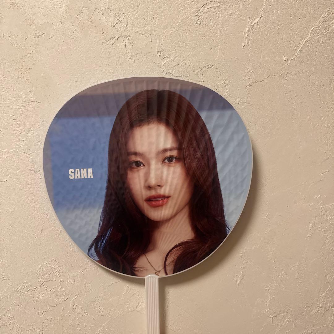 TWICE LIVE うちわ サナ - メルカリ