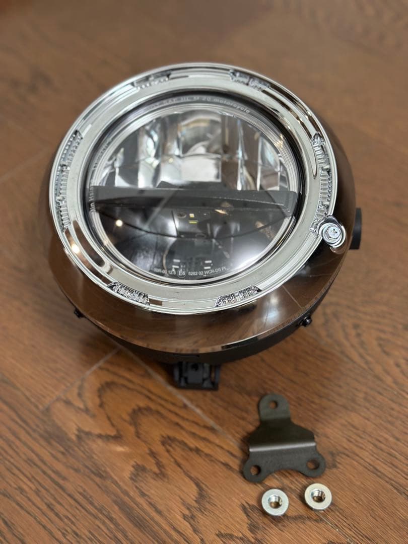 【カワサキ】z650rs 純正ヘッドライト お手軽に「旧車感」をアップさせる！Z650RS専用ヘッドライト