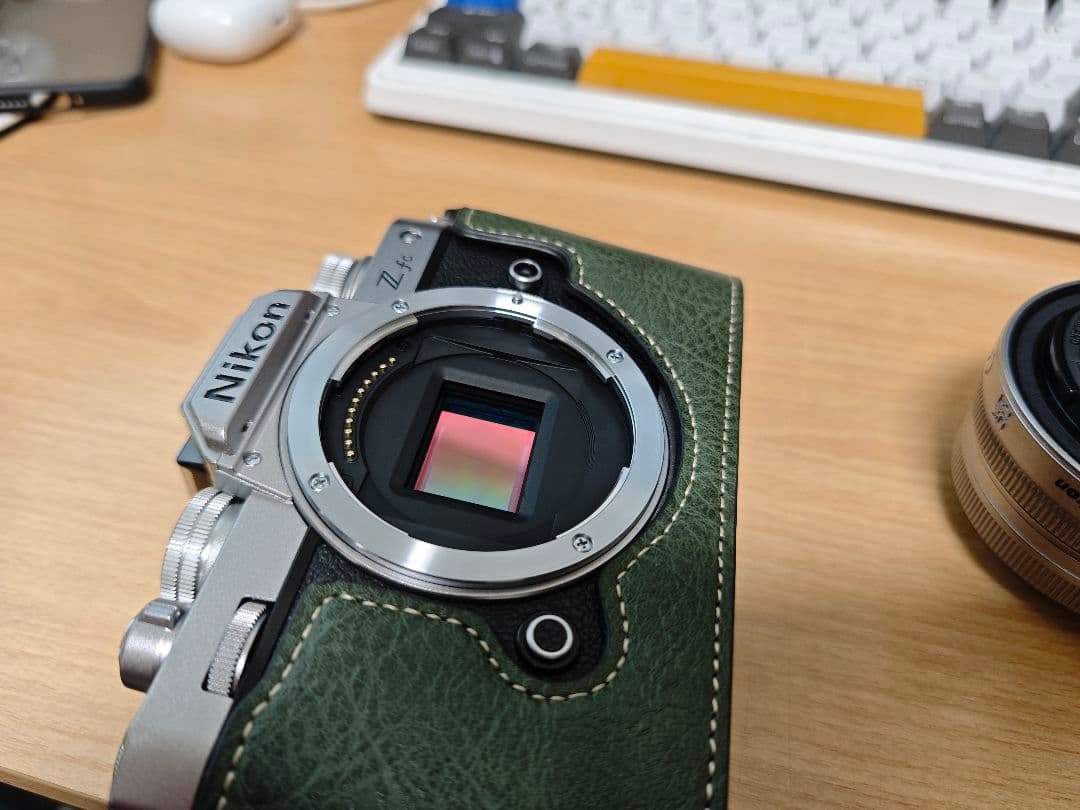 Nikon Z fc レンズキット 16-50mm f/3.5-6.3 新品同様