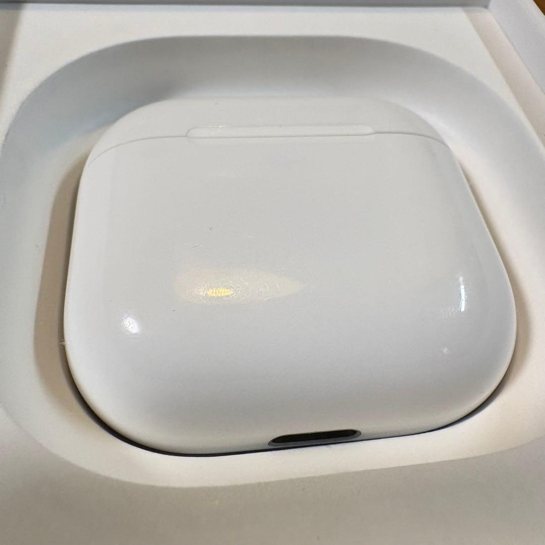 Apple AirPods 4 本体 元箱・ケース・説明書付き - メルカリ