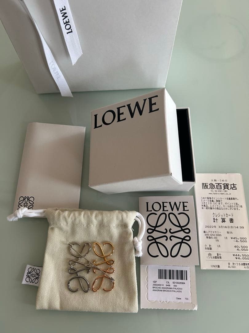【ほぼ未使用希少】LOEWE ロエベ アナグラムブローチ マルチカラー4色 LOEWE（ロエベ） [新品/正規ラッピング済] ブローチ アナグラム マルチ