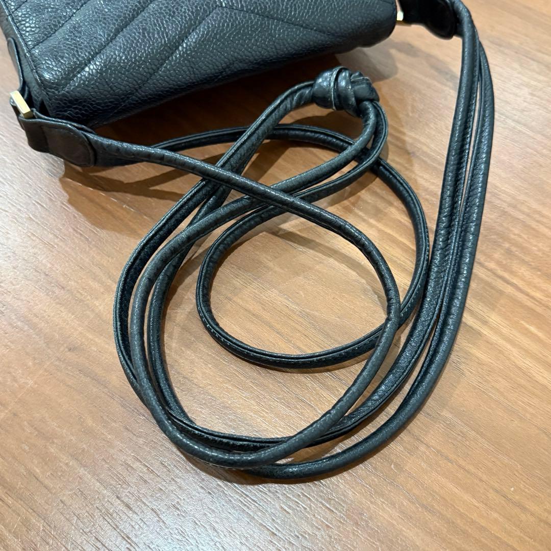 セール】シャネル キャビアスキン シェブロン ショルダーバッグ