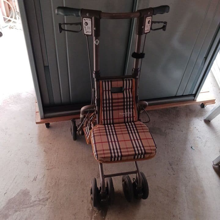 チェック柄 シルバーカー 折りたたみ式 - メルカリ