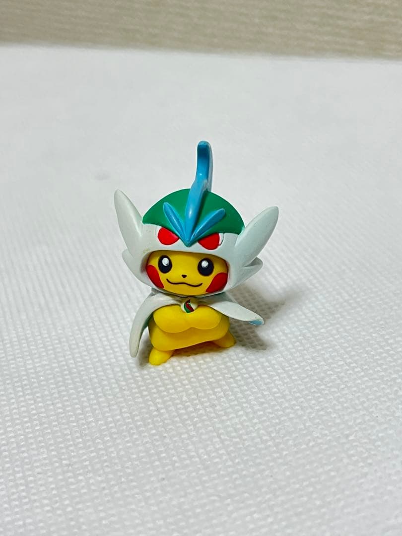 メガエルレイド ピカチュウ フィギュア ポケモンセンター エルレイド