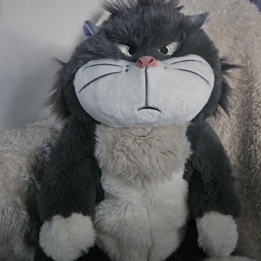 ディズニーストア ルシファー ぬいぐるみ CAT DAY - メルカリ