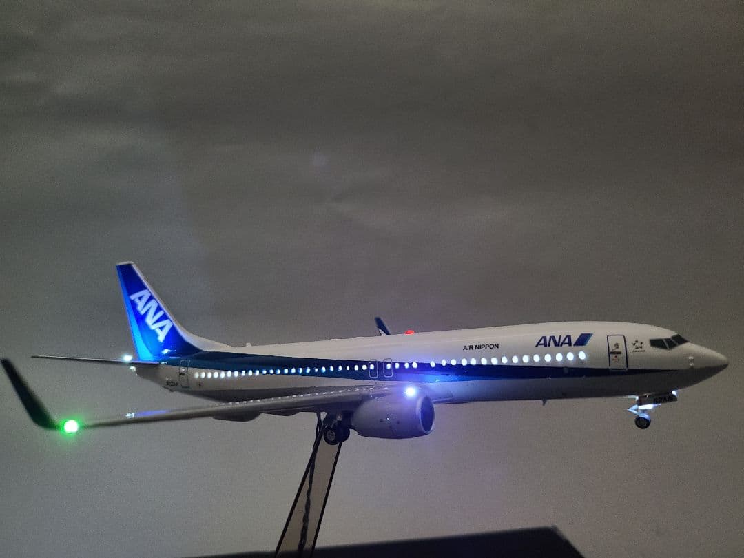ANA BOEING 737-800 TRITON BLUE LED仕様完成品 - メルカリ