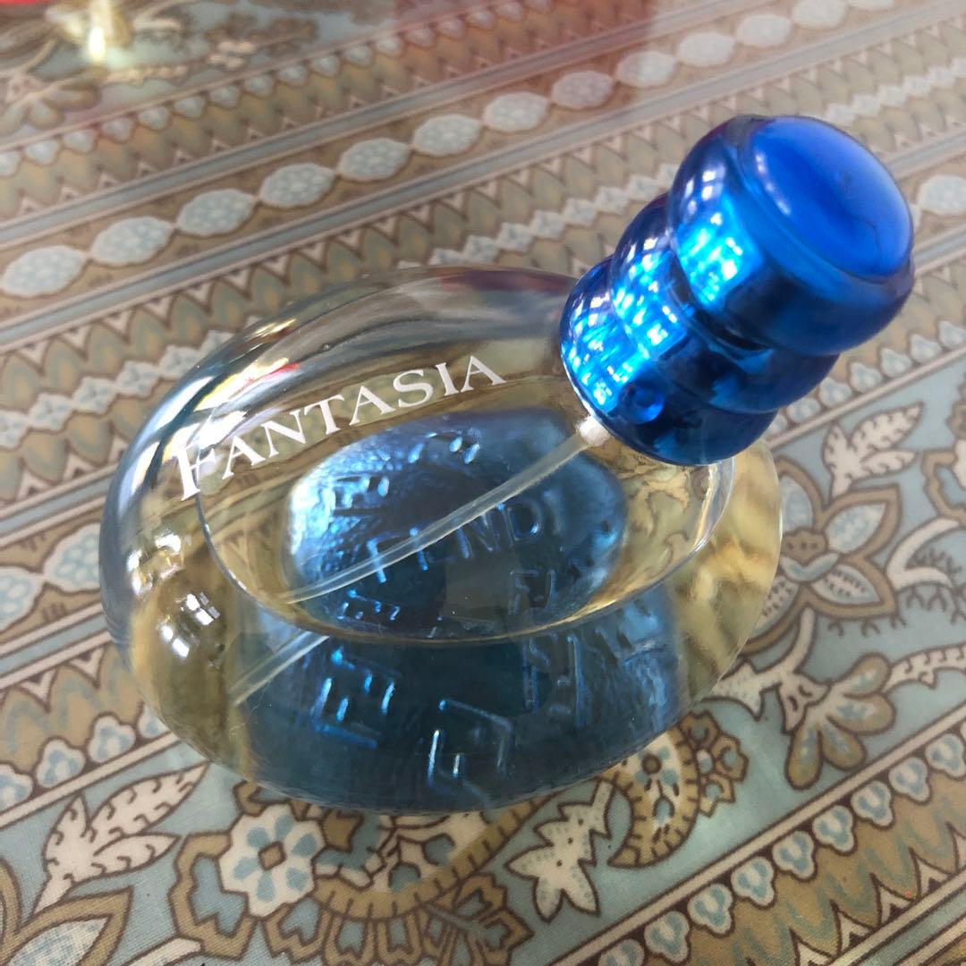 廃盤】FENDI フェンディ 香水 ファンタジア 2個セット - メルカリ