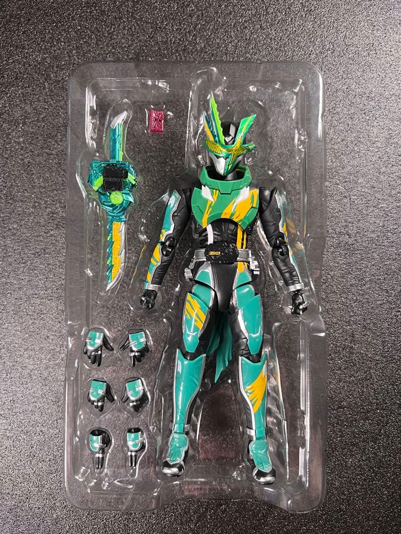 S.H.Figuarts 仮面ライダーセイバー 9種　フィギュアーツ