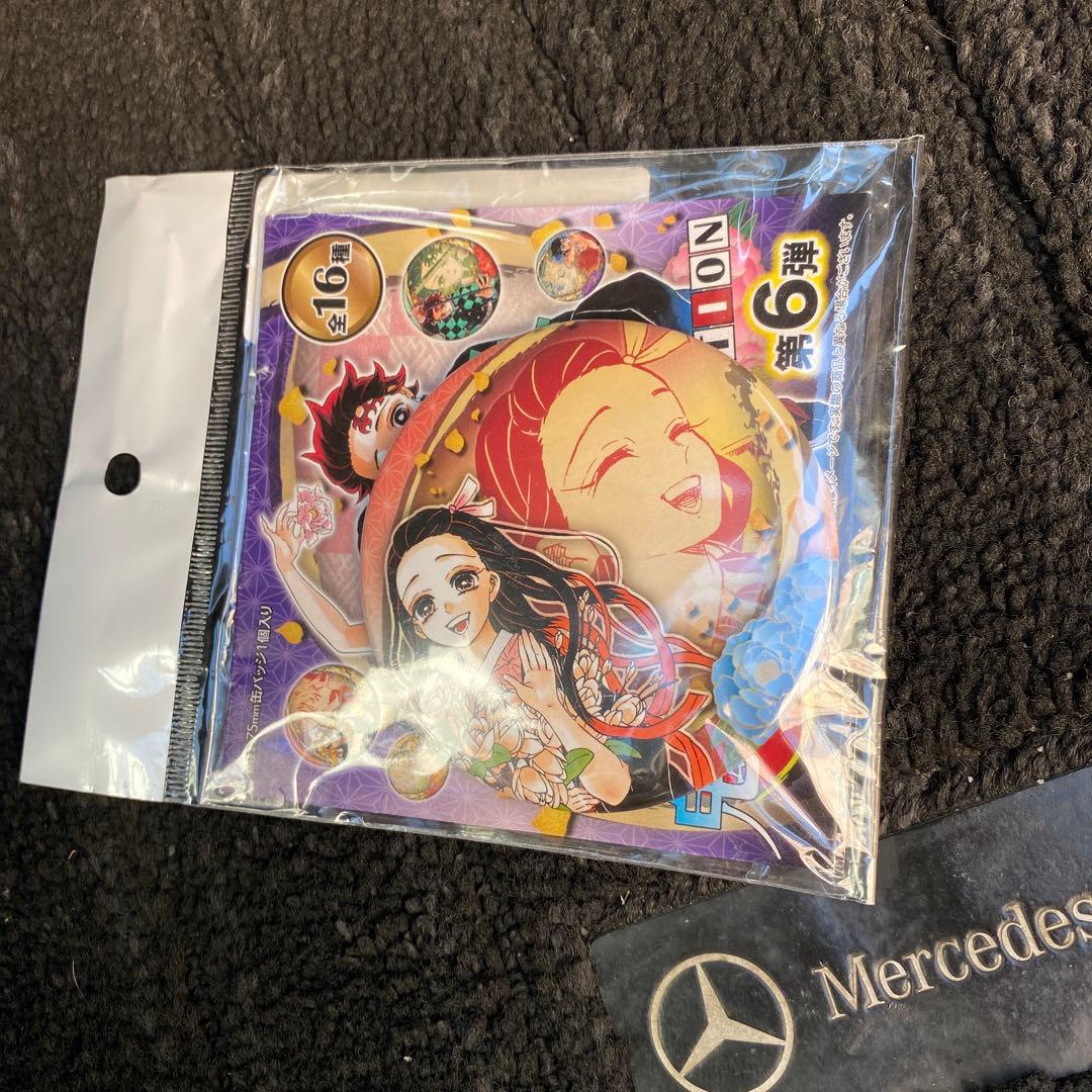 缶バッジ 鬼滅の刃 原画展 竈門禰豆子 - メルカリ