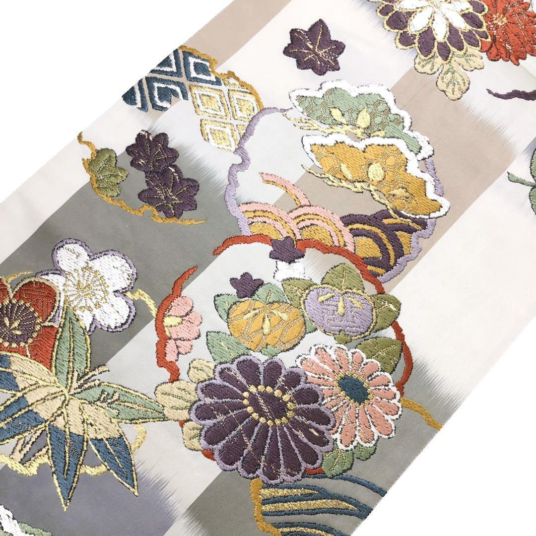 袋帯 唐織 雪輪に花柄模様 松 乳白色 金糸 O-4832