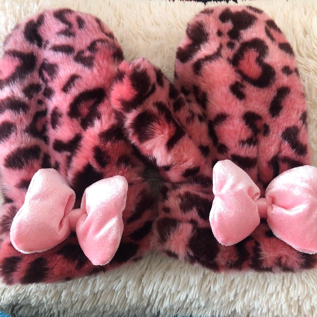 ディズニー ピンク ヒョウ柄 ミトン ファー 手袋 レオパード - メルカリ